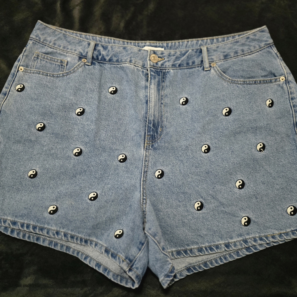 Forever 21 Blue Jean Shorts with Yin Yang Accents